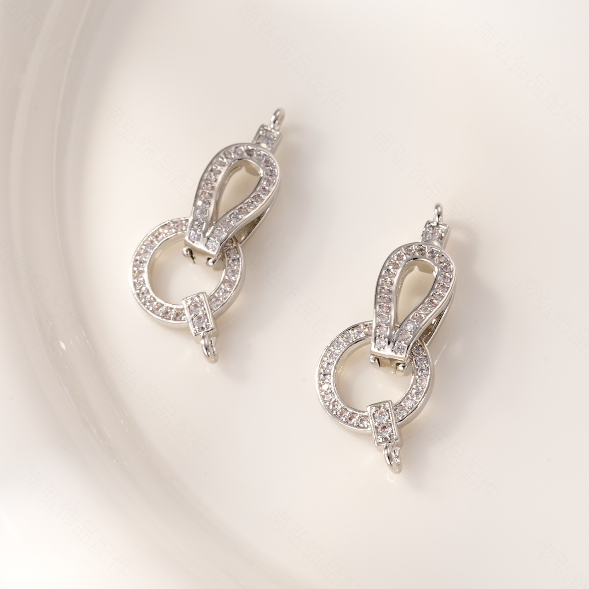 DIY jewelry accessories with zirconium ring necklace clasp, copper-plated with real gold to retain color and have a high-end feel details Picture