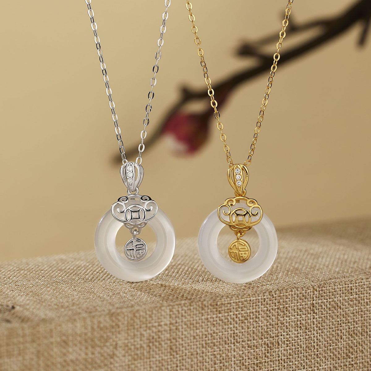 S925 Silver "Fu" character copper Coin chalcedony Peace Pendant Necklace, New Chinese-style auspicious cloud pendant, national trend high-end collarbone chain details Picture