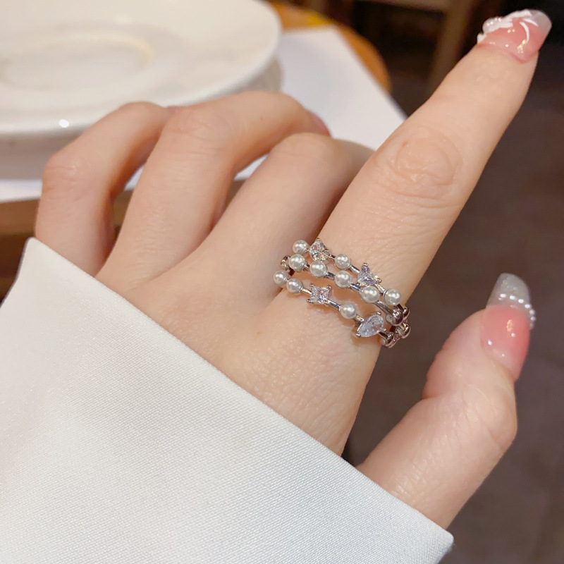 夏季2024年新款三层锆石珍珠戒指女时尚个性指环开口可调节食指戒