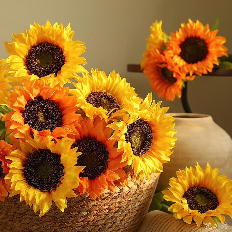 Single-headed sunflower artificial flowers, home living room decoration and arrangement, table flower arrangement, hotel and homestay artificial flower bouquets Specification image