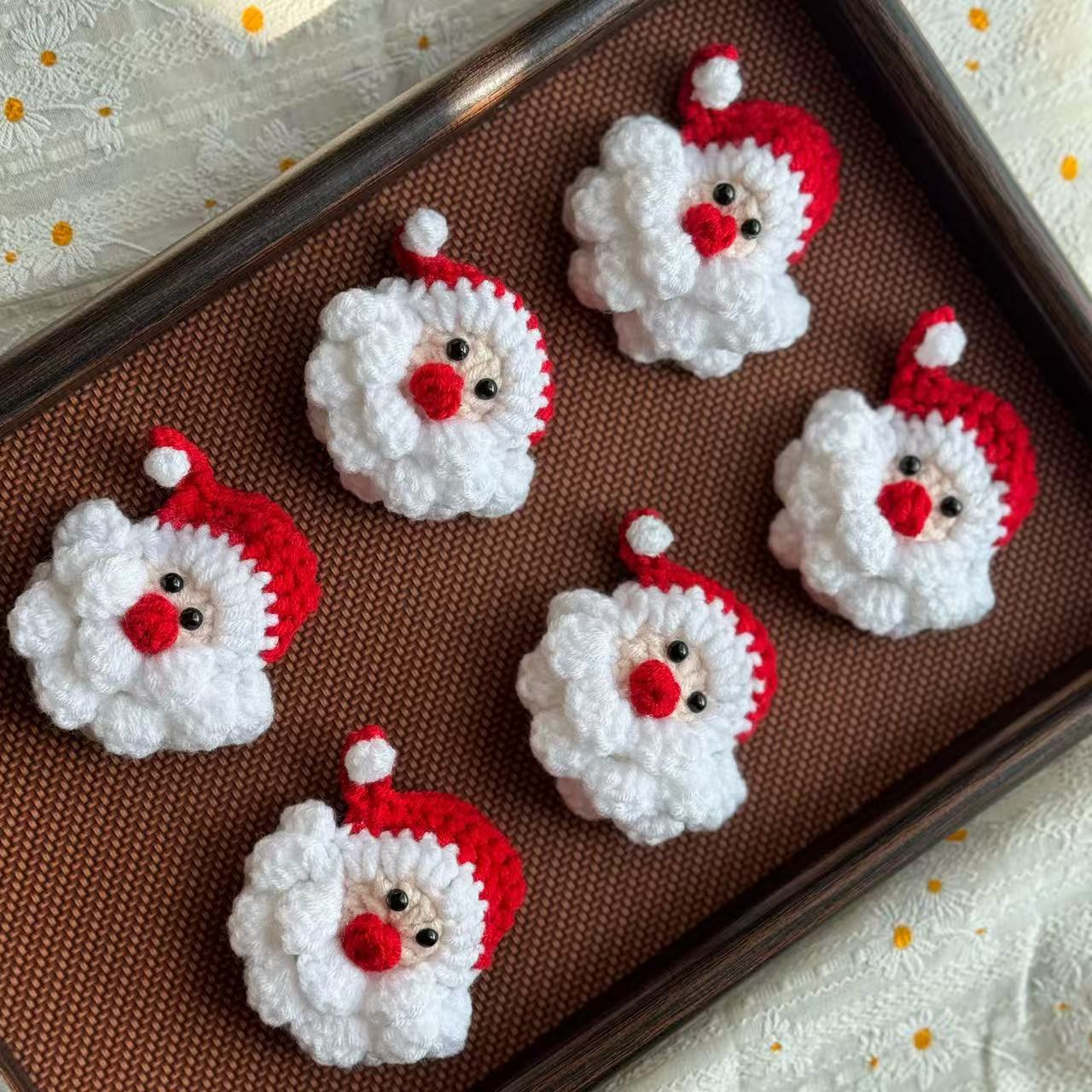 成品手工钩织圣诞节礼品钩针编织圣诞老人钥匙链创意圣诞树礼物