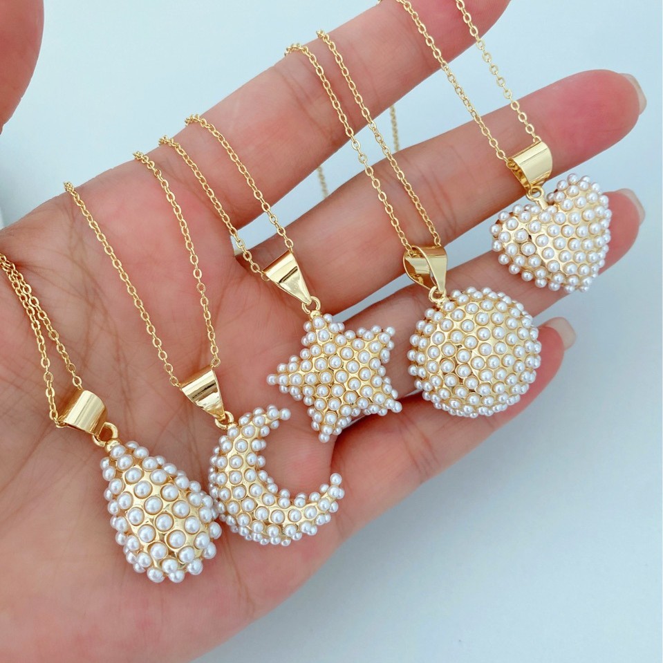 Elegant geometric heart necklace pendant with European and American style, copper-plated 18k heart-shaped round full pearl pendant full figure