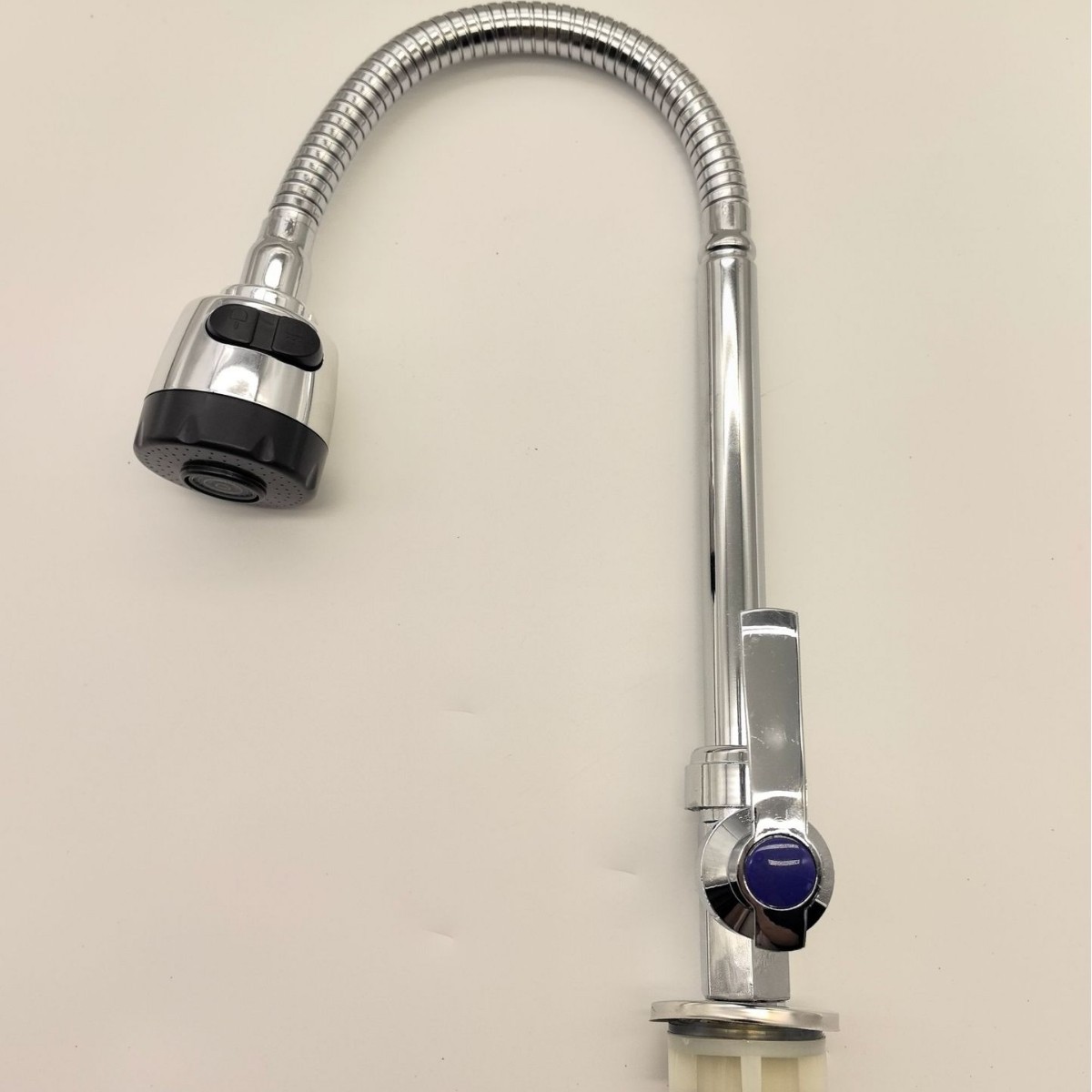 厂家批发六角立式锌合金单冷水龙头 厨房水槽厨房菜盆 单冷水龙头