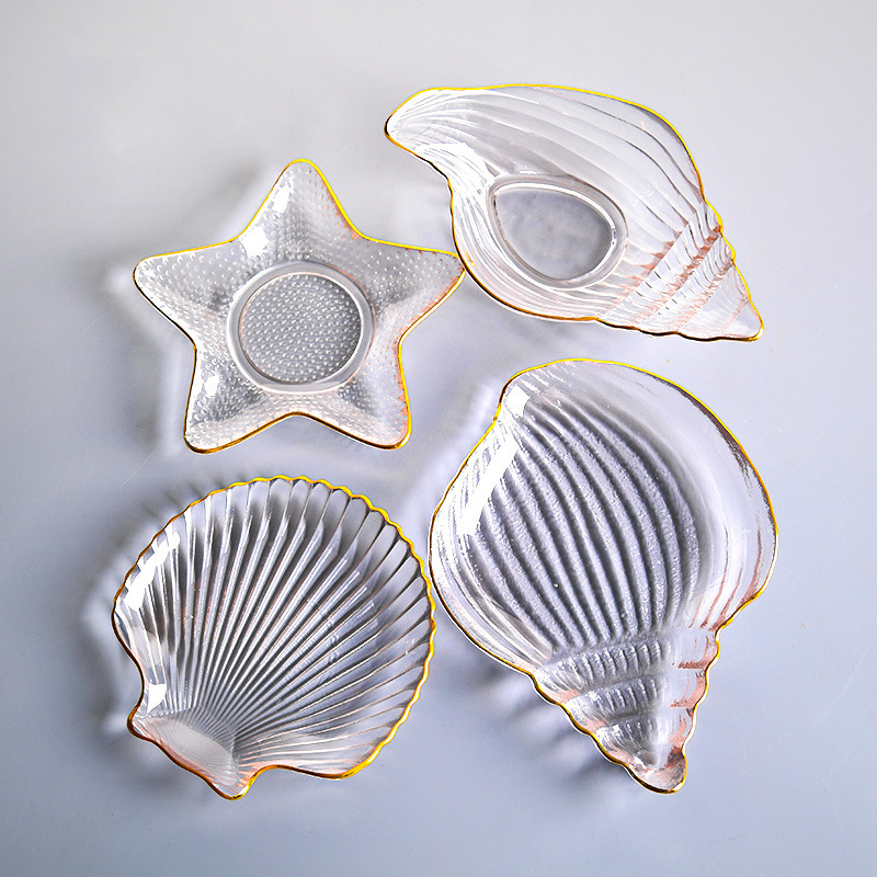 Ocean glass plate, irregular dinner plate, dessert salad plate, wind glass dried fruit snack, conch starfish shell plate Application Scenario