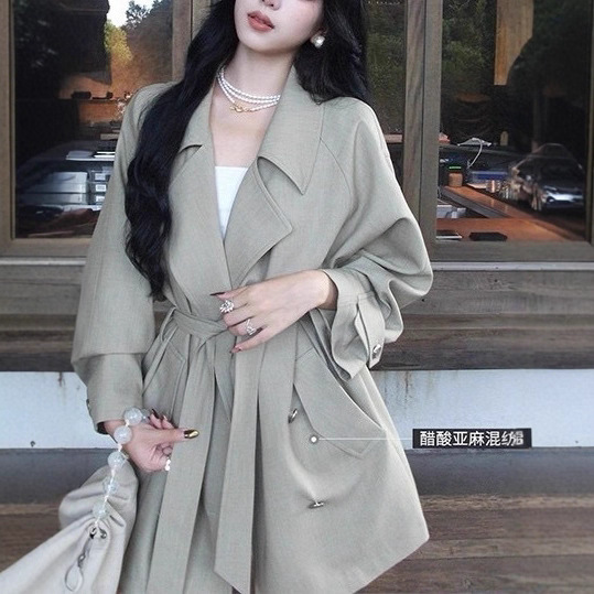 风衣/衣服批发/钓鱼衫/女装新款产品图