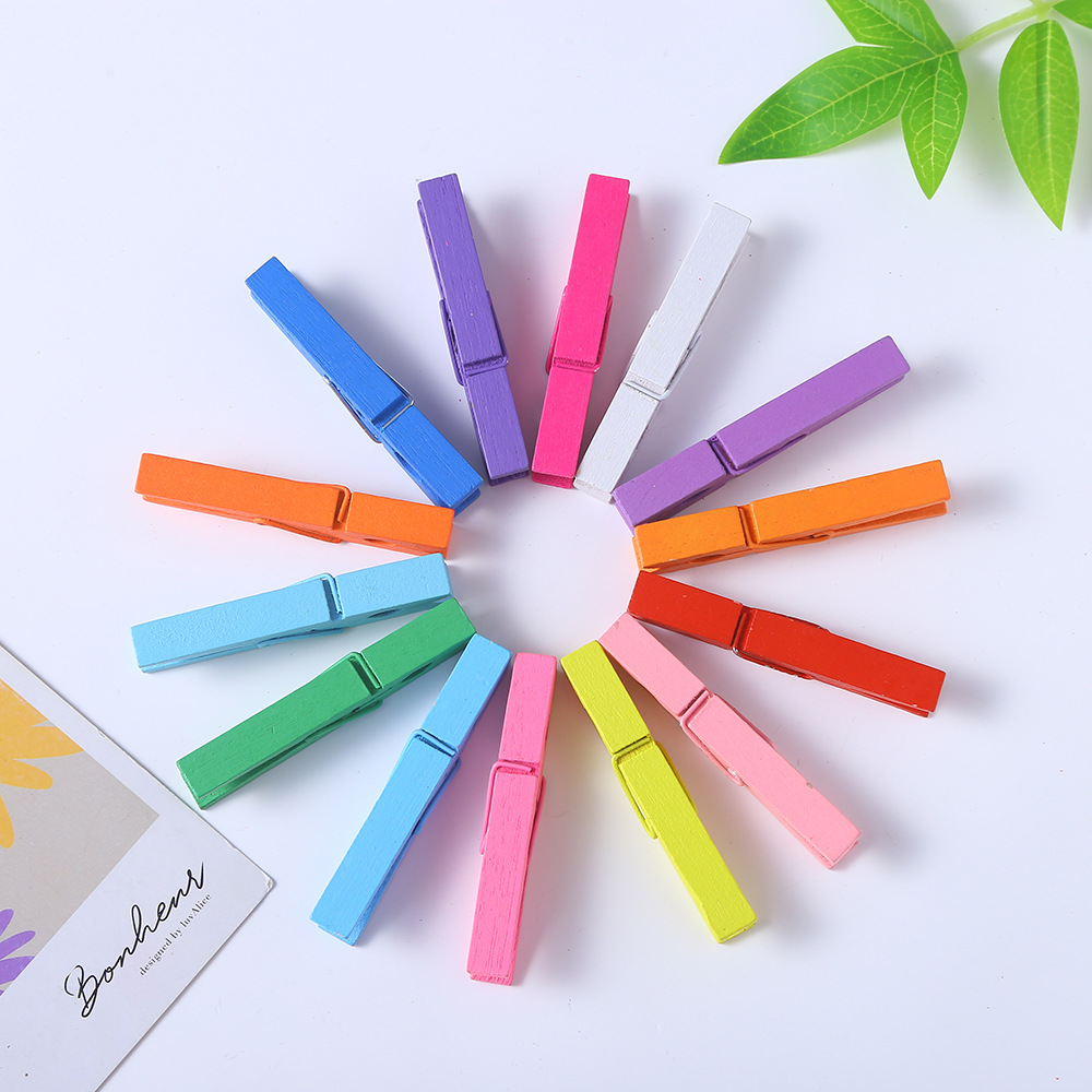 Wholesale of colorful small wooden clips from the source factory, including document and test paper clips, wooden office document organization clips, and binding supplies Application Scenario