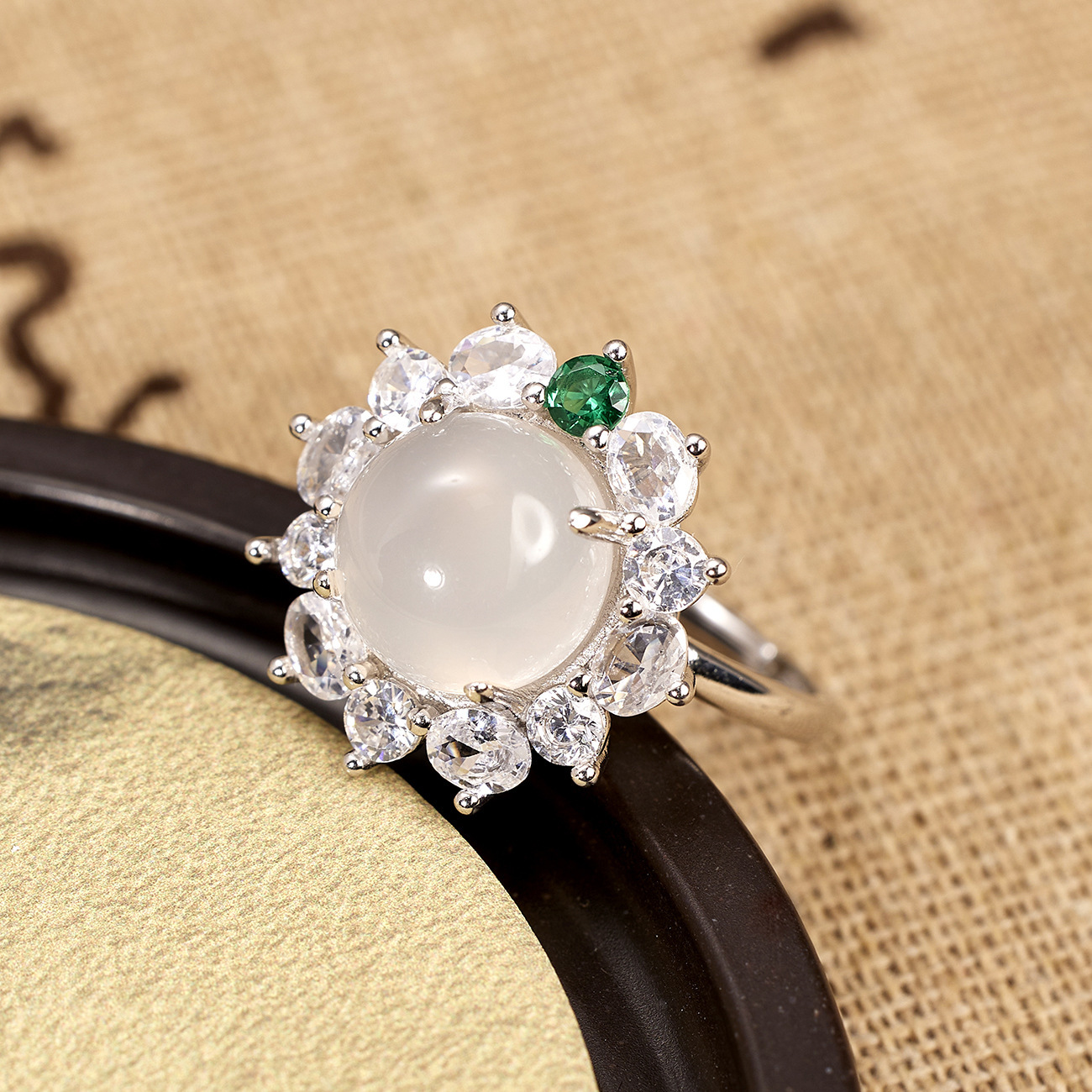 The new Chinese-style water foam jade ring with a glass ice seed setting and a large egg-shaped diamond ring exude a sense of luxury Application Scenario