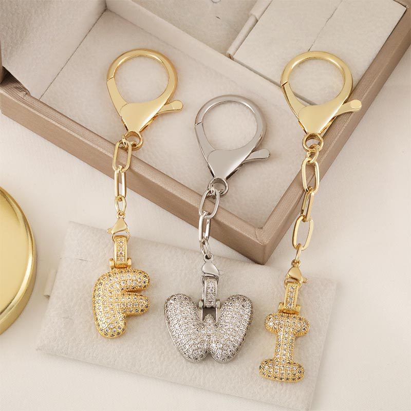 Wholesale of cross-border fashion 26-letter keychain bags, copper-plated and zirconium-inlaid letter pendants Specification drawing