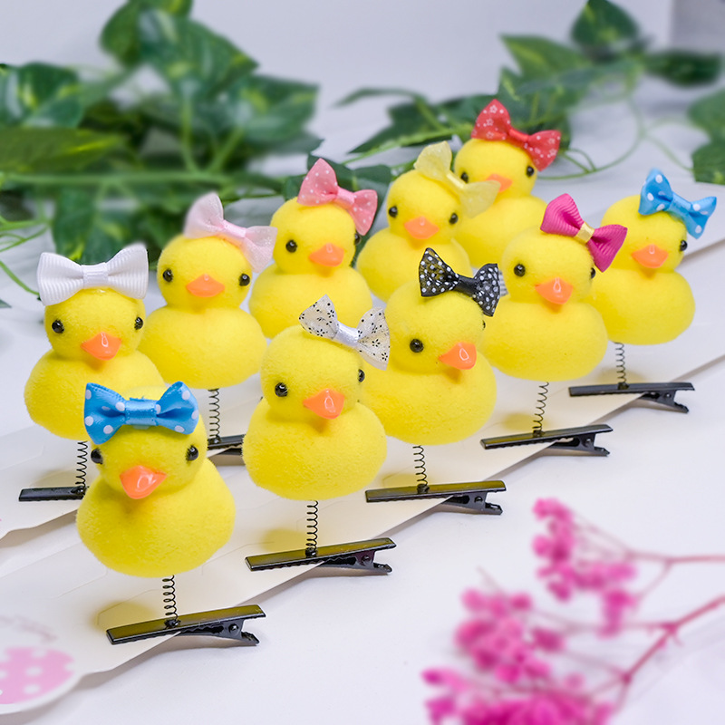 Little Yellow Duck hair clips, cute duck three-dimensional spring clips, cross-border foreign trade bestsellers, street stall gifts, hair clips and accessories details Picture