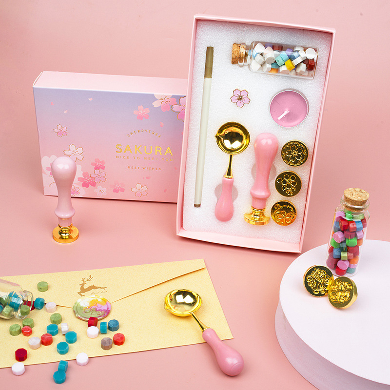 Lacquer seal set, hair wax granule, spoon, planner, invitation envelope, gift box, seal, wooden handle, beeswax seal