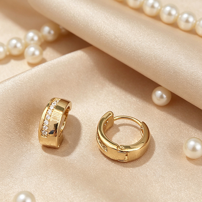 French woven golden crystal stud jewelry earrings, a light luxury design for women details Picture