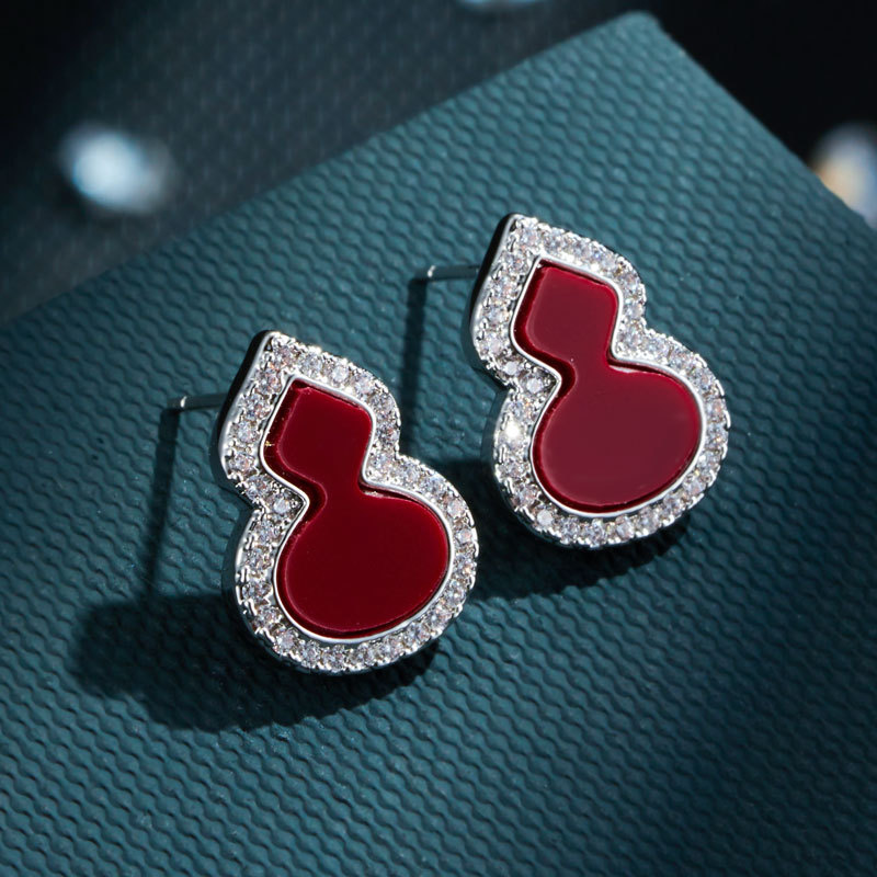 Original design red gourd ear studs, copper alloy with micro-inlaid zircon plates, high-end s925 silver needle exquisite women's earrings
