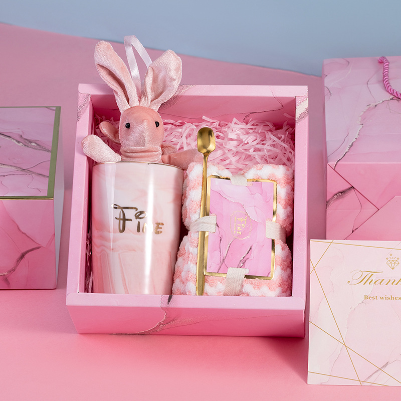 Wedding gift sets, bridesmaids and groomsmen, first birthday gift boxes, custom opening event gifts, wedding gifts for newlyweds Application Scenario