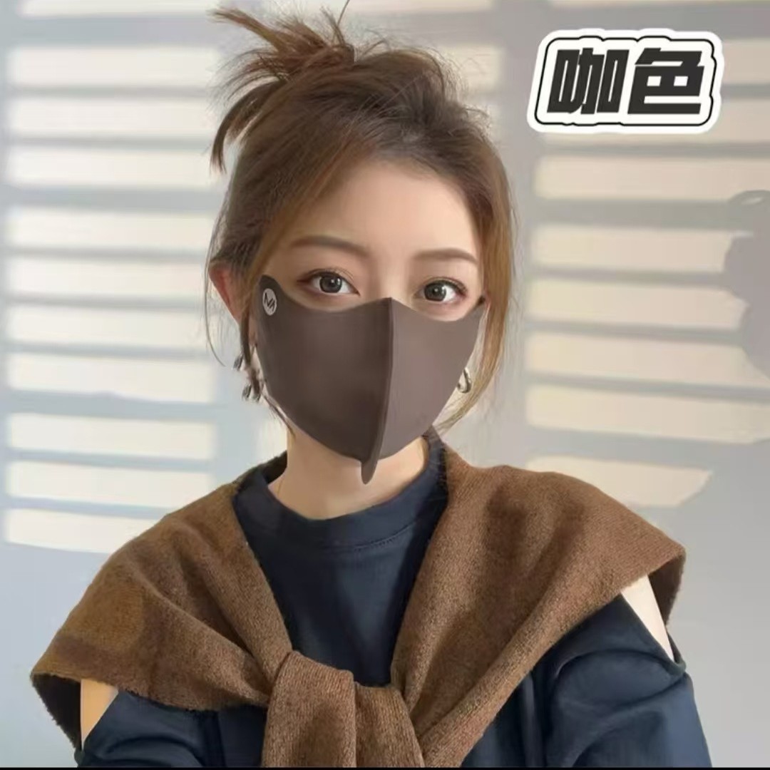 生活口罩实物图