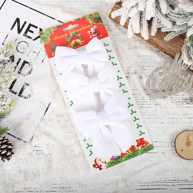 Wholesale of European and American creative Christmas decorations, flat velvet, butterfly decorative accessories, bow ties, hanging ornaments and dressing props Application Scenario