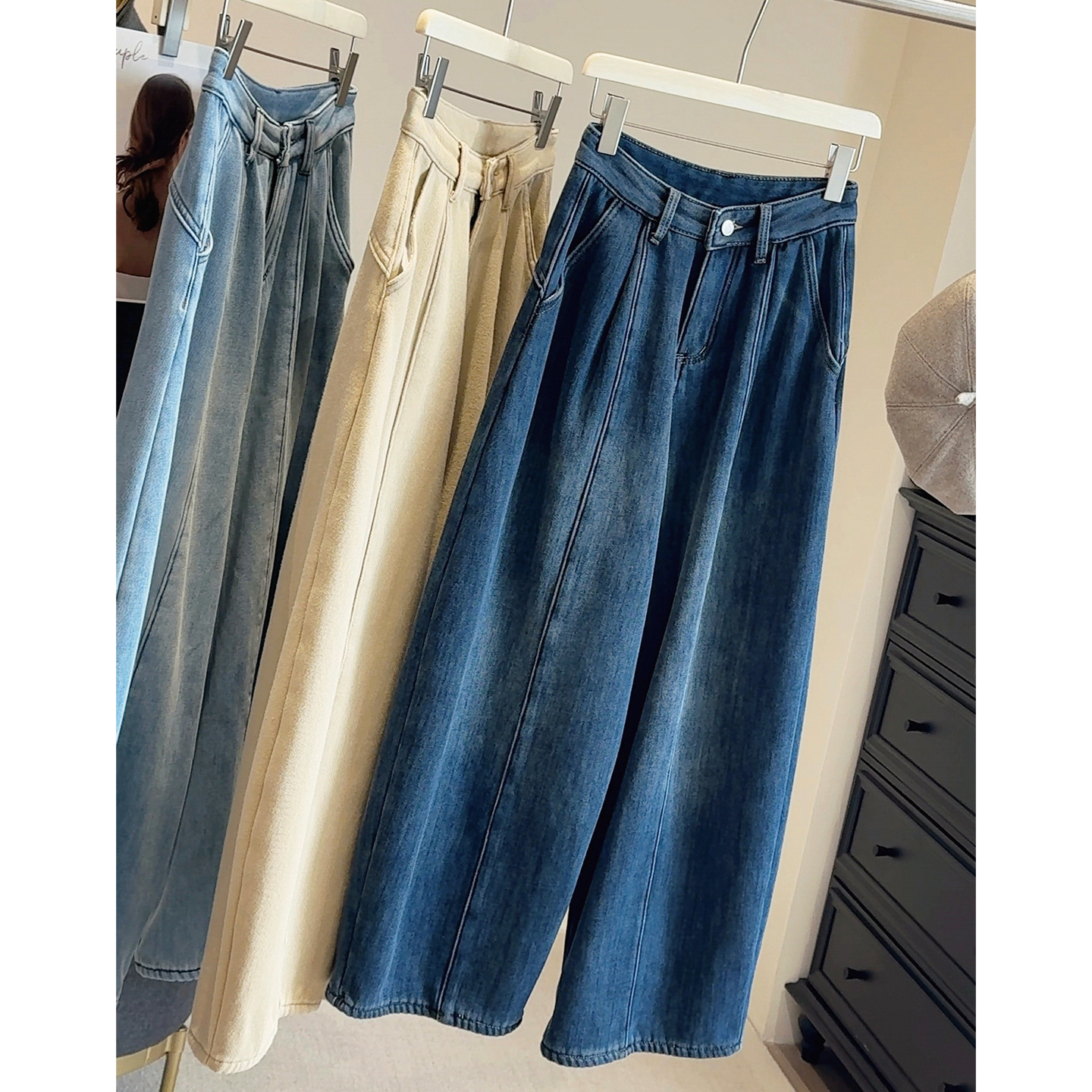 韩系复古加绒阔腿牛仔裤女2025冬新款高腰加厚直筒休闲宽松弯刀裤