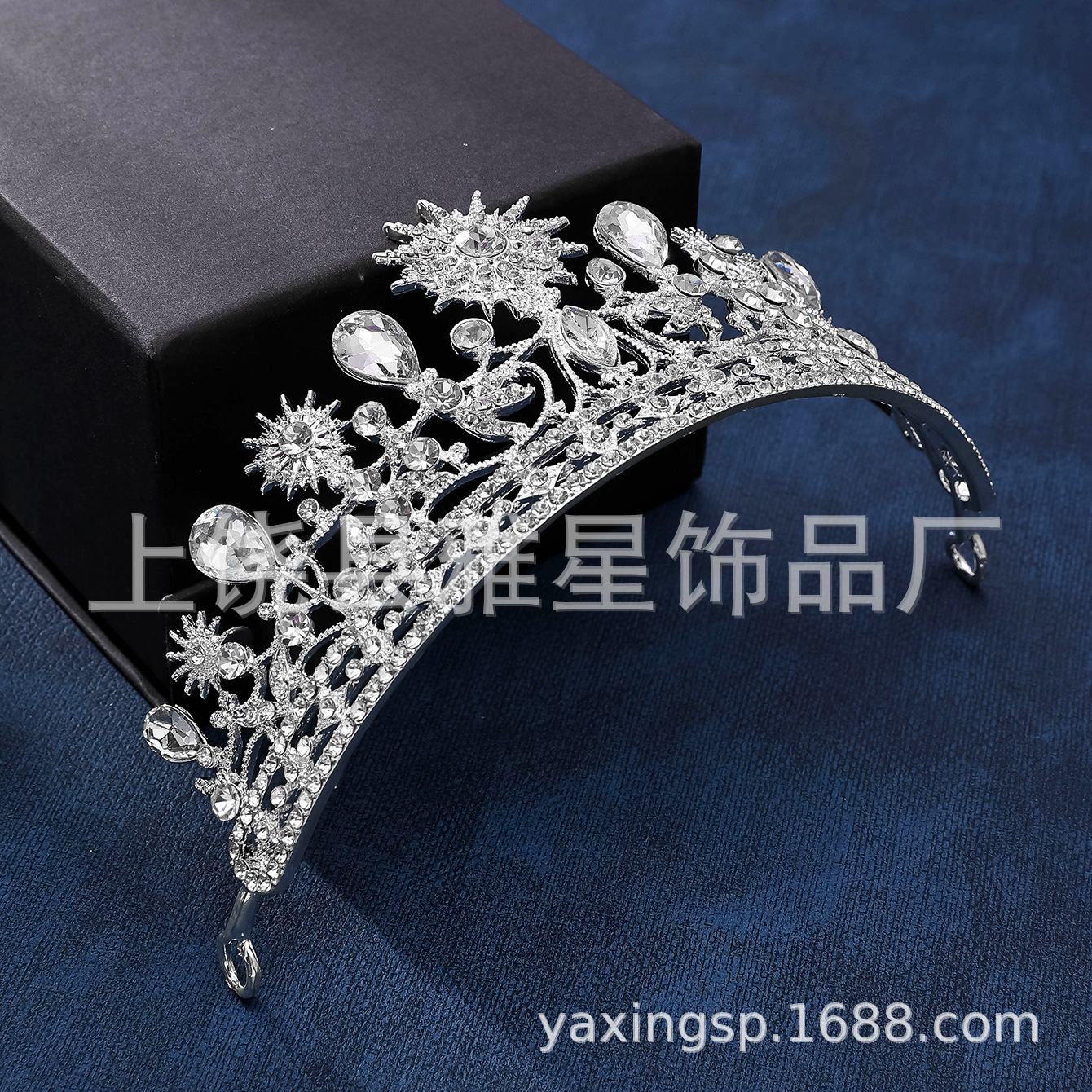 غطاء شعر العروس في الغلاف الجوي، ثوب الزفاف، ثوب الزفاف details Picture