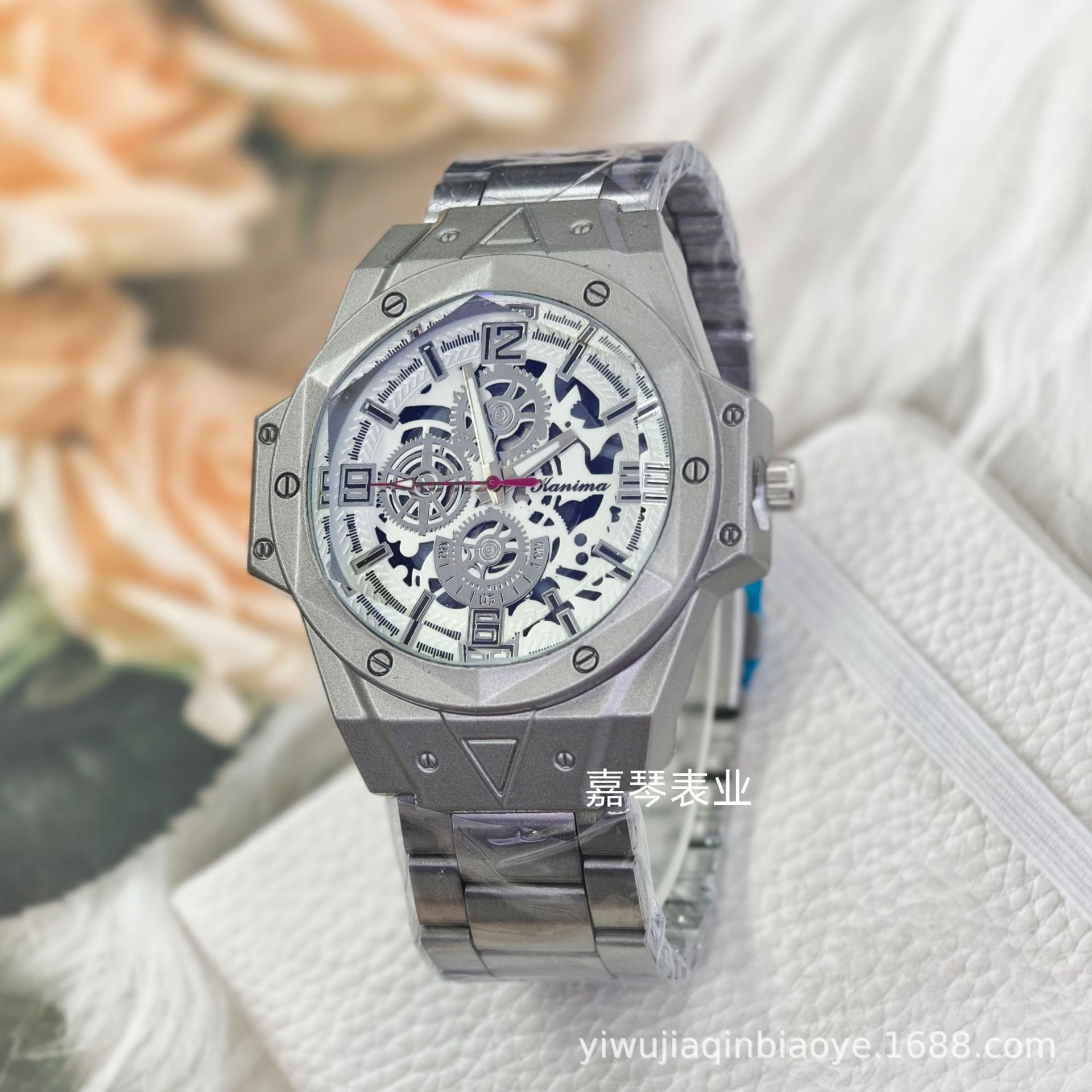 Cross-border foreign trade, European and American style men's fashionable and casual silver skeleton mechanical imitation watch, steel band watch Royal Oak details Picture