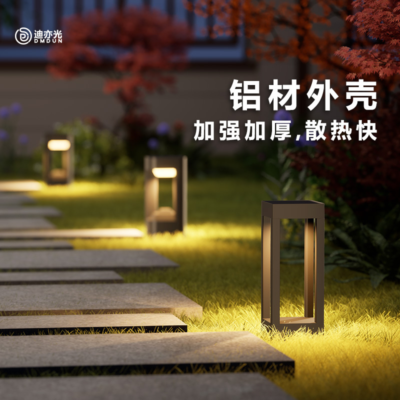Modern and simple LED lawn lights, villa solar courtyard lights, solar lawn lights, pedestrian street lights and landscape lights details Picture