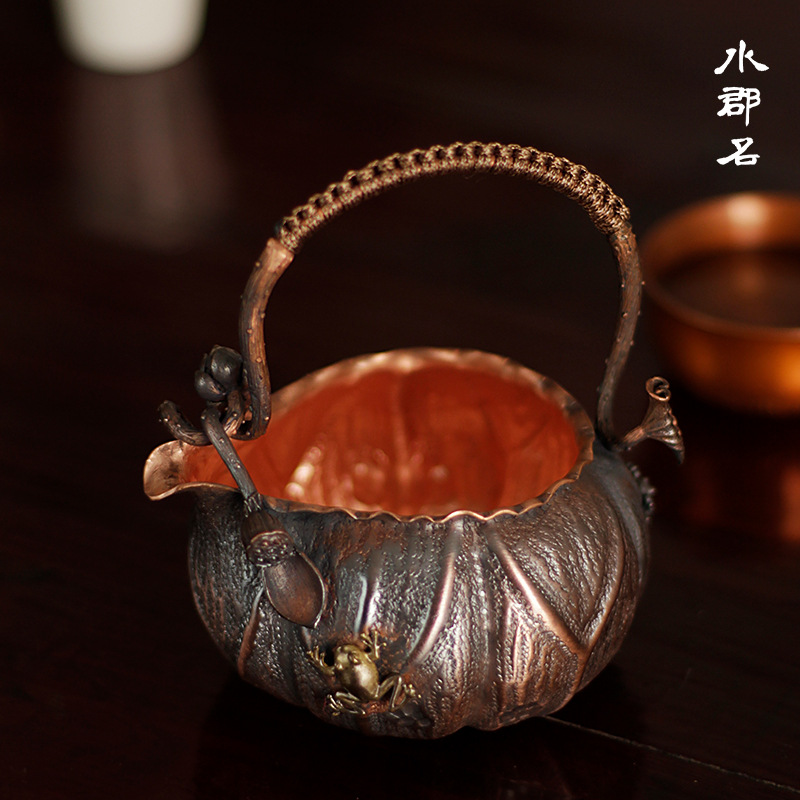 Hand-held wooden handle fair cup, retro purple copper Gongfu tea dispenser, handcrafted tea sea, tea ceremony accessories, large quantity and favorable price details Picture