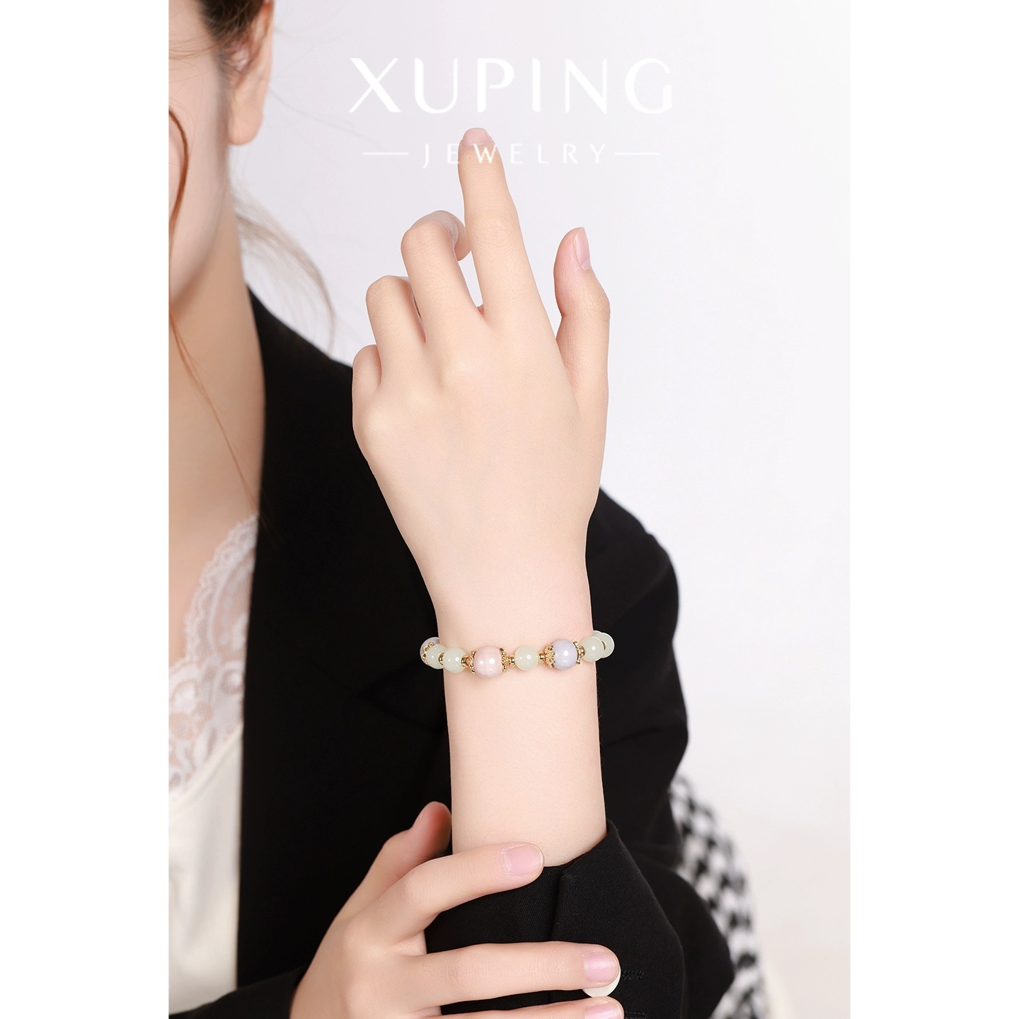 Xuping New Chinese classical style simple and elegant beaded bracelet, elegant jewelry with beaded imitation, autumn and winter accessories Application Scenario