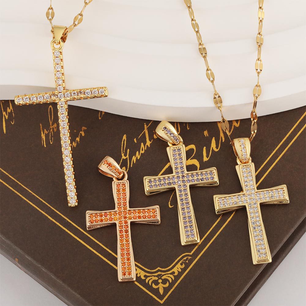 Amazon cross-border accessories fashion pendants, copper zircon gilded cross pendants, versatile lip chains wholesale Application Scenario