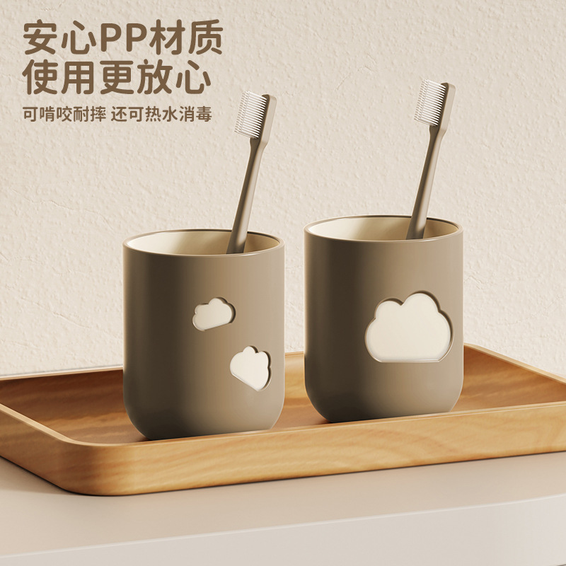 吸盘牙刷筒实物图