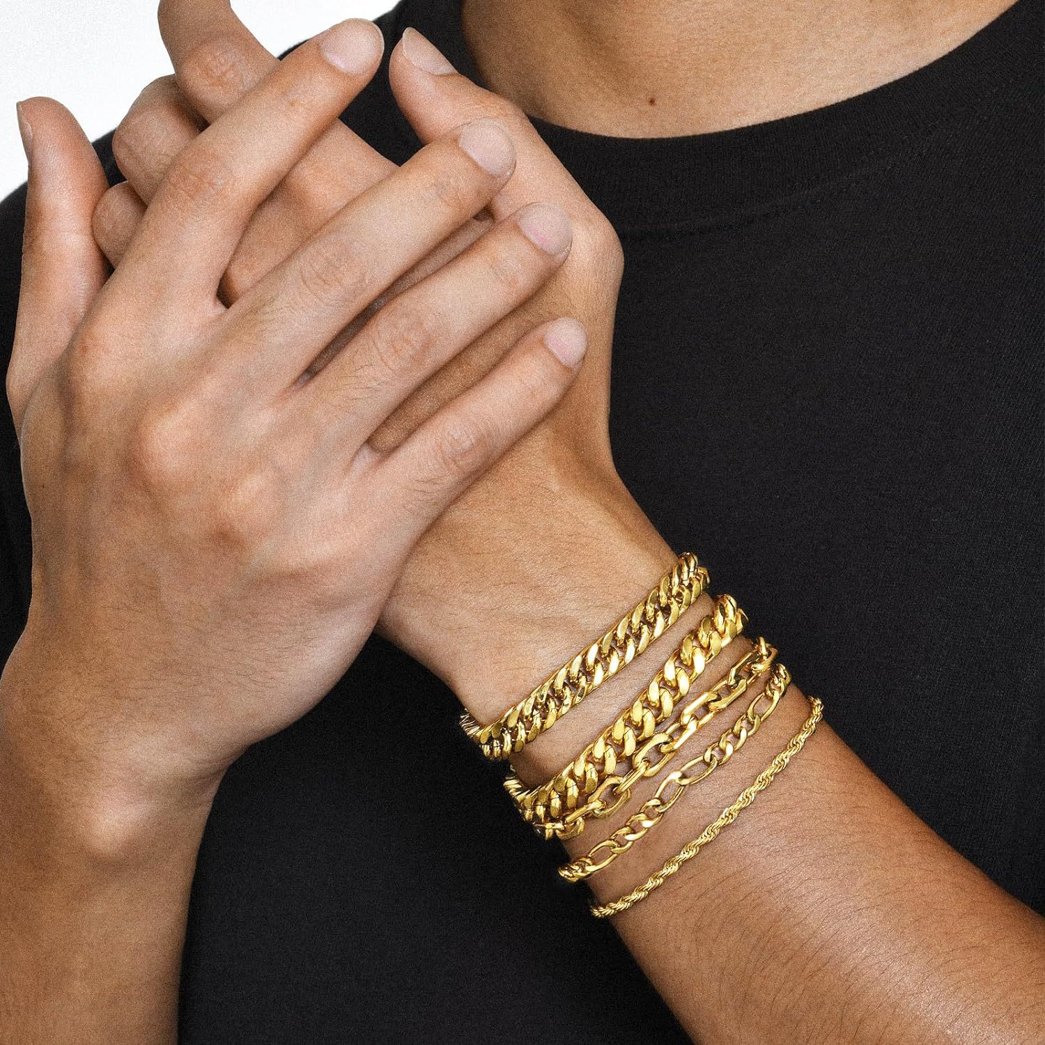 Amazon's best-selling item: 5-piece stainless steel chain, stylish and casual Cuban bracelet set for both men and women Application Scenario