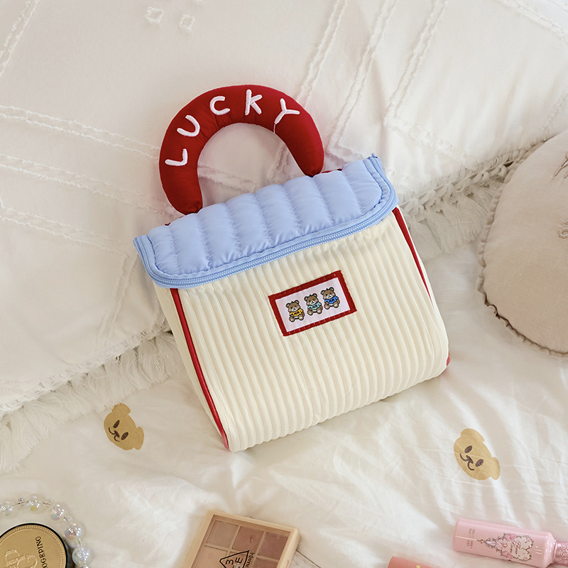 新款可爱房子化妆包大容量手提包便携旅行收纳洗漱包浴室化妆包包细节图