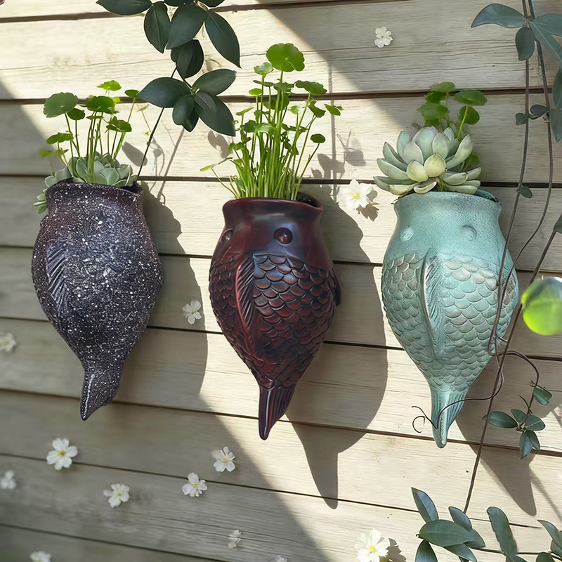 Wall-mounted spotted fish flowerpots, green ivy wall-hanging, simple European-style hanging, no need for drilling, outdoor decorative flower vases for villas Application Scenario