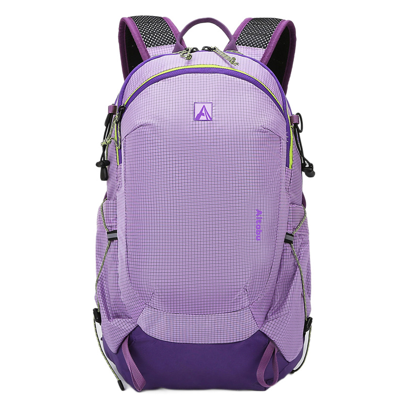 双肩背包实物图