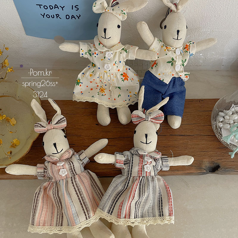 New Korean-style fabric checkered dress rabbit pendant, retro and fashionable baby doll pendant, baby birthday gift for girls Application Scenario