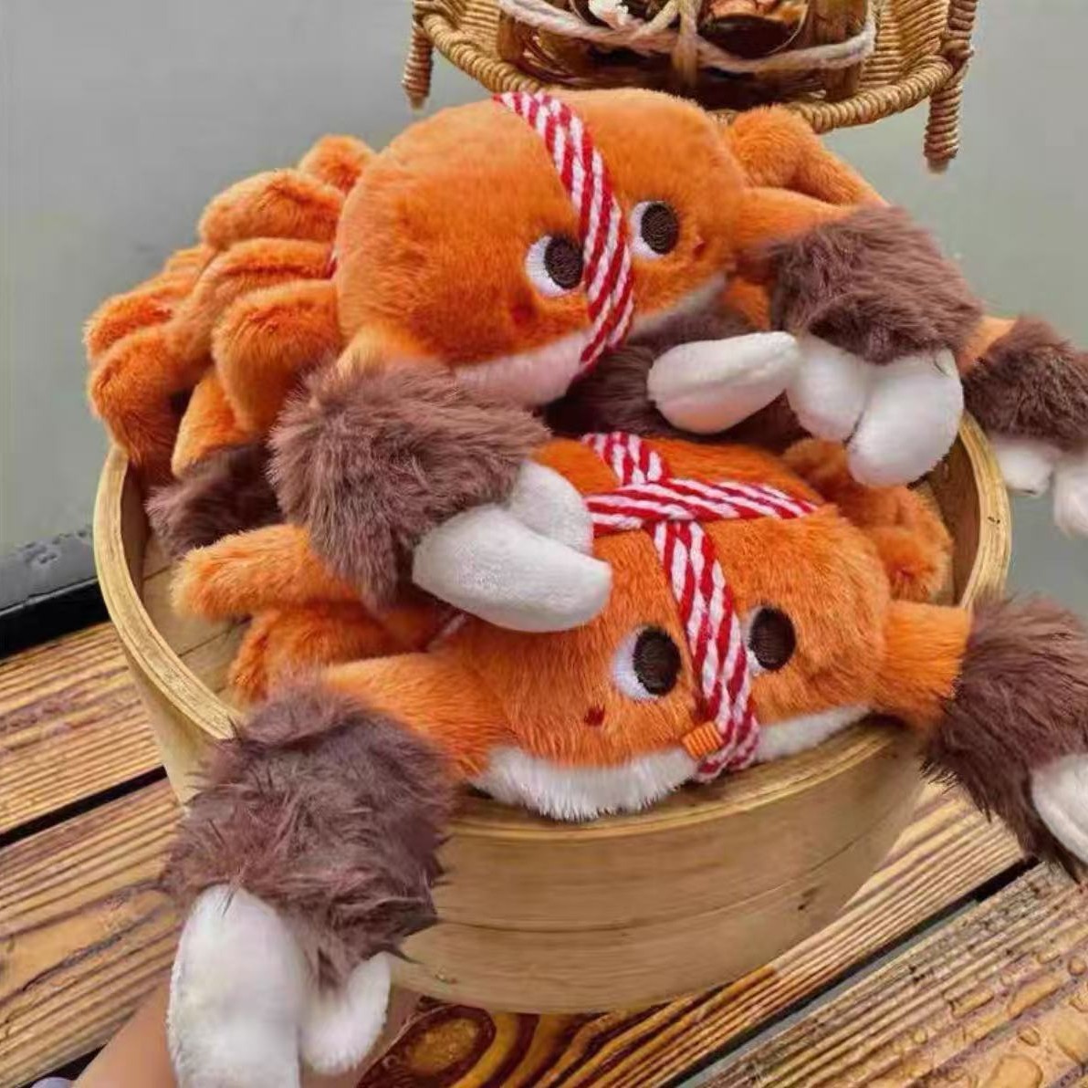 苏州阳澄湖大闸蟹毛绒挂件2025新款创意玩偶包包钥匙挂件