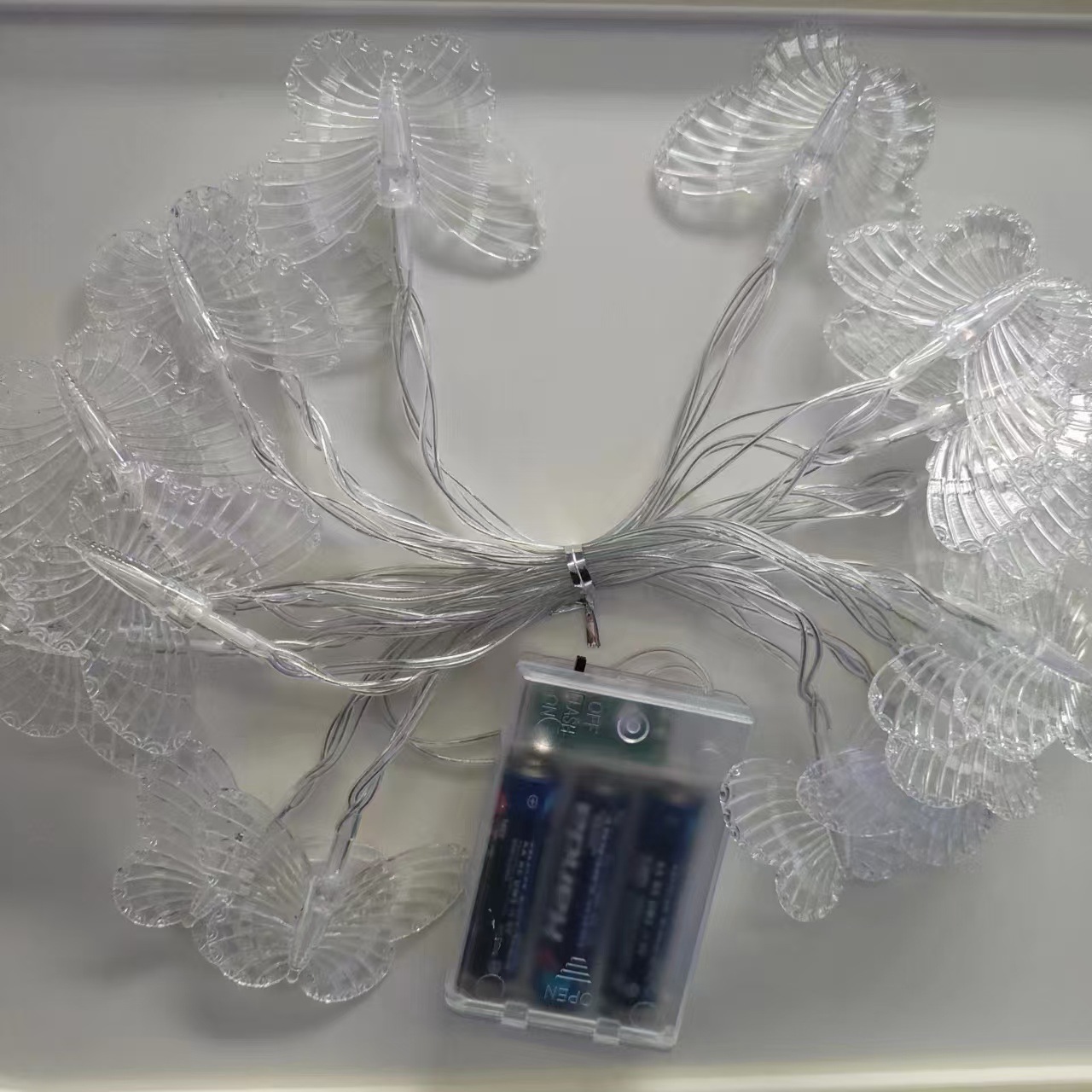 Solar-powered butterfly light strings, outdoor courtyard lawn and garden atmosphere romantic decorative lights, battery box light strings, colored lights Item Picture