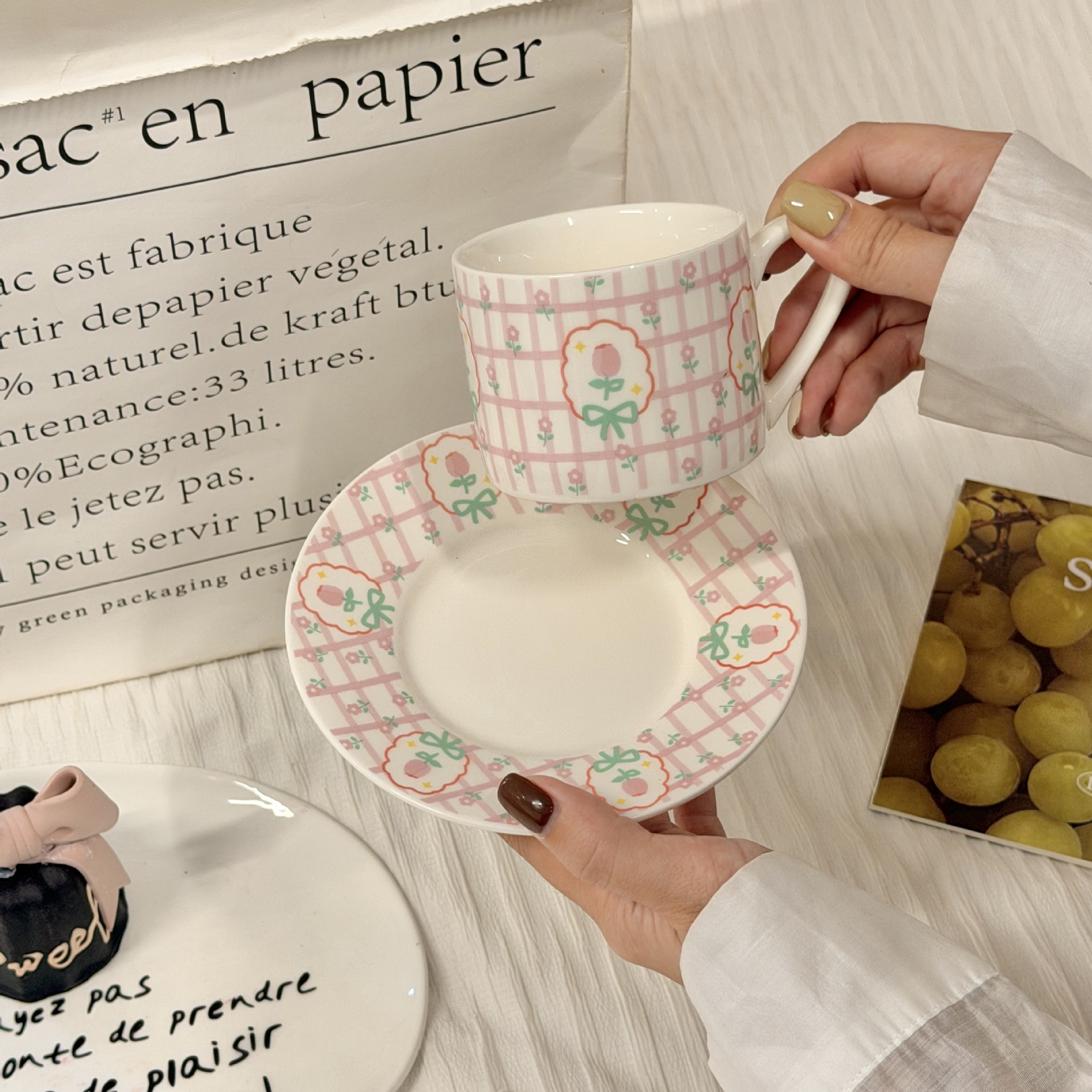 Ins-style coffee cup and plate gift box, ceramic mugs, opening event gifts, high-appearance-level cup souvenirs Application Scenario