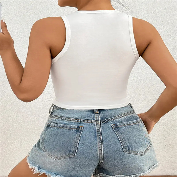 Cross-border new style European and American hot girl crop top, American sexy round neck halter sleeveless letter print top Application Scenario