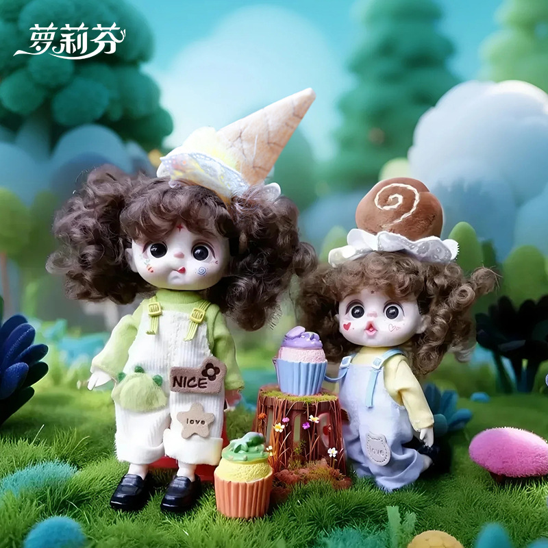 Trendy creative pendants, fashionable mobile phone pendants, vinyl dolls, cute ob11 doll figurines, girls' gifts details Picture