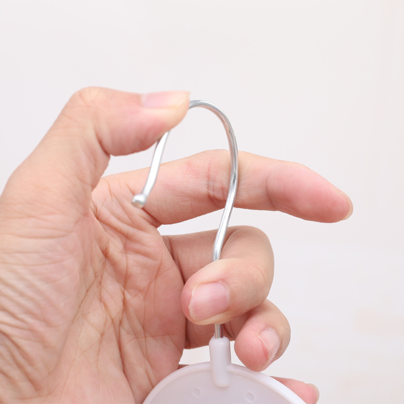 Plastic clothes hangers for babies, baby sets, children's one-piece clothes hangers, clothing stores, children's clothes, display clothes, and clothes supports Application Scenario