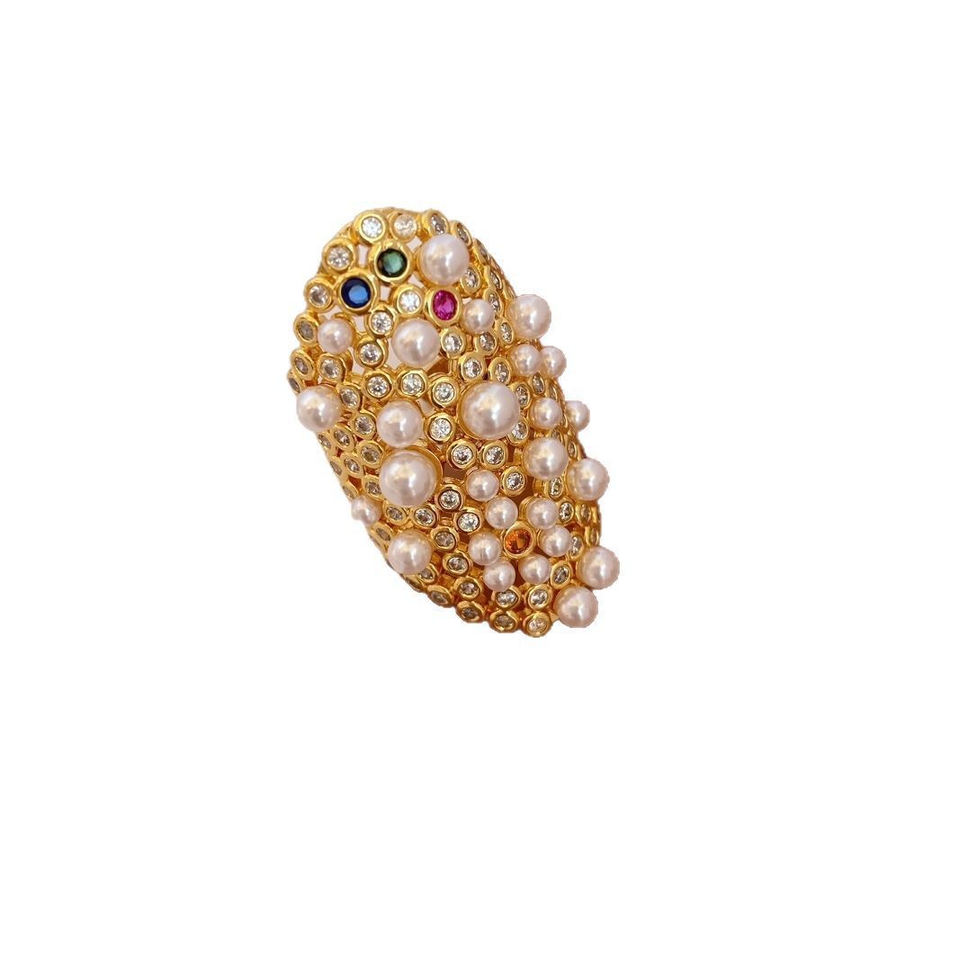 A 2024 new model of pearl flower diamond ring with a fashionable and high-end feel from cross-border bestsellers in Europe and America Item Picture