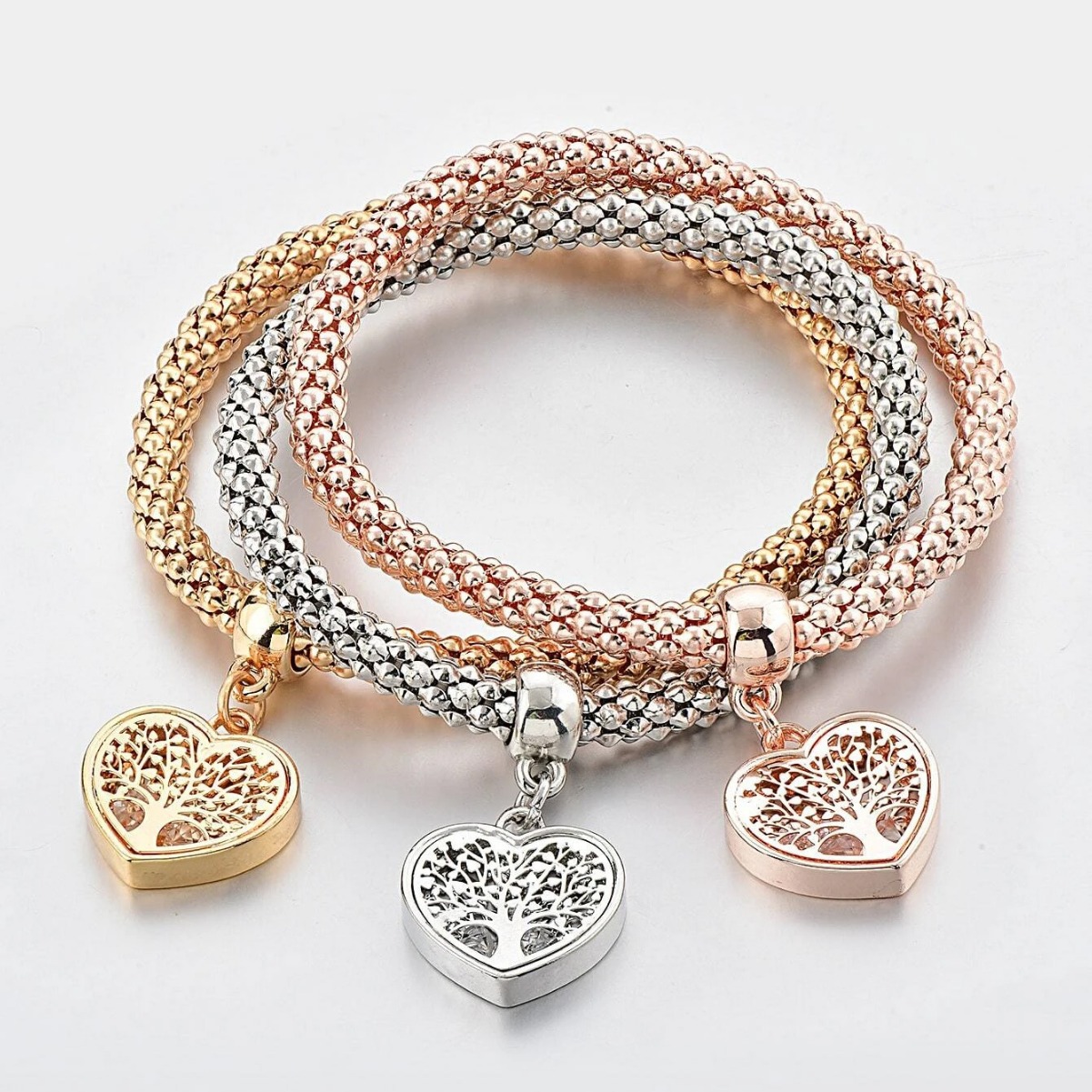 Cross-border best-selling European and American exaggerated export corn chain elastic bracelet, creative life tree crystal diamond pendant bracelet Application Scenario