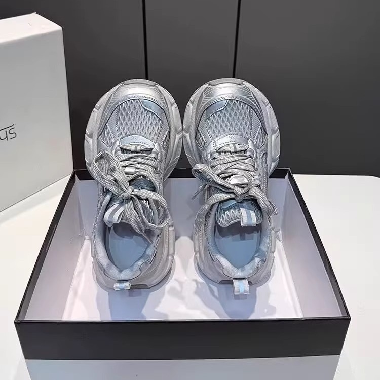 拖鞋/Shoes/运动鞋/真皮德训鞋/鞋子男夏季休闲细节图