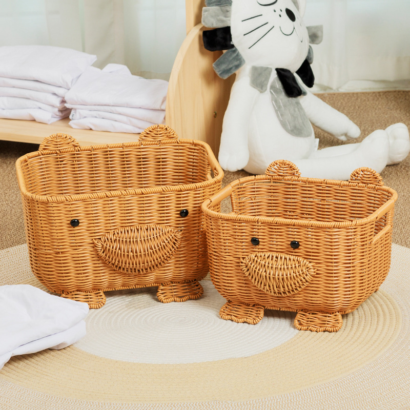 Fruit plate, rattan woven storage fruit plate, cute desktop woven bread basket, living room and kitchen storage basket, snack storage basket Application Scenario
