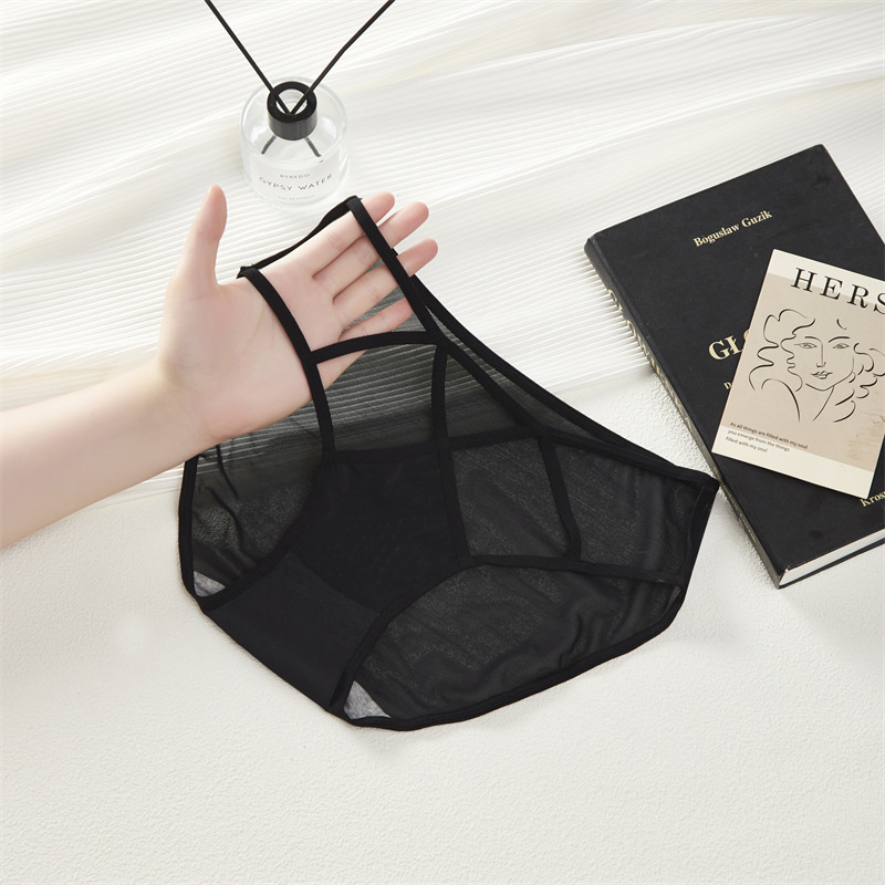 Fashionable bestseller black small-sized comfortable series women's lace underwear with hollowed-out high-elastic low-waist underwear for women Application Scenario