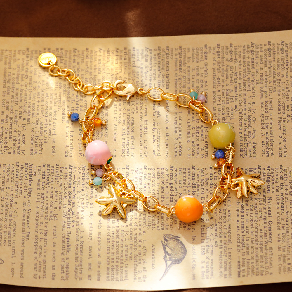 Hyacinth's niche design sweet orange blossom, tangerine and gardenia flower bracelet is a fashionable and exquisite versatile accessory. It will be a bestseller on Douyin in 2025 details Picture