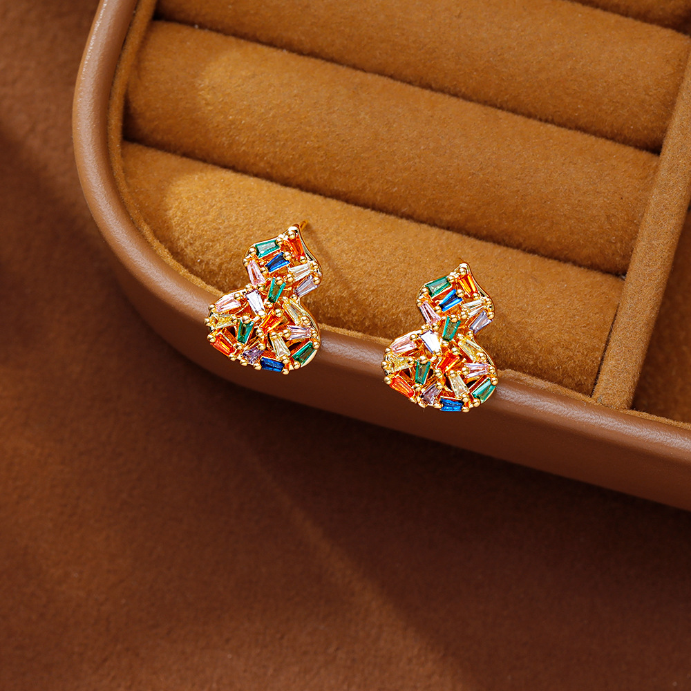 Hyacinth moda ligera extravagancia superflash color zircon calabaza pendientes de alta sensibilidad pendientes de temperamento únicos hermosos gigantes de buen aspecto auricular Application Scenario