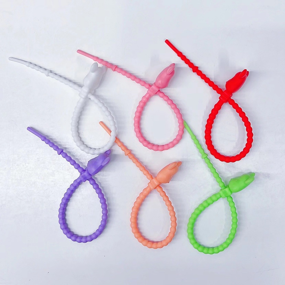 Violent Bear Silicone cable ties, data cables, headphone cables, wire winder, DIY accessories, pendants, Multi-functional retractable lanyard Application Scenario