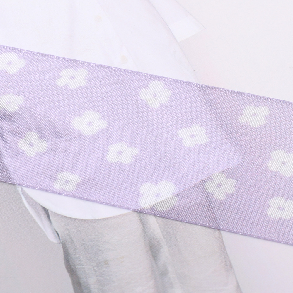 Dingxin Webbing, plum blossom yarn wholesale, edge printing and dyeing, plum blossom ribbons, diy hair accessories, bouquets, bows, accessories, gift boxes, packaging ribbons Application Scenario