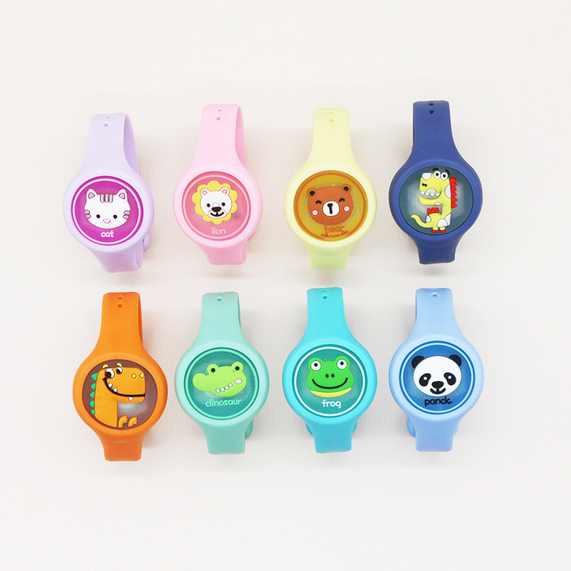 Hot-selling luminous children's plant essential oil watches, student plant essential oil wristbands, wholesale of small toys for night market stalls details Picture