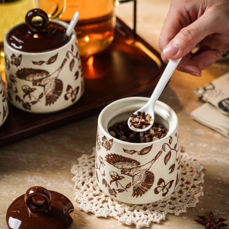 ins Seasoning Bottle, seasoning box, glass oil pot, household kitchen ceramic seasoning jar with lid, soy sauce bottle combination set Application Scenario