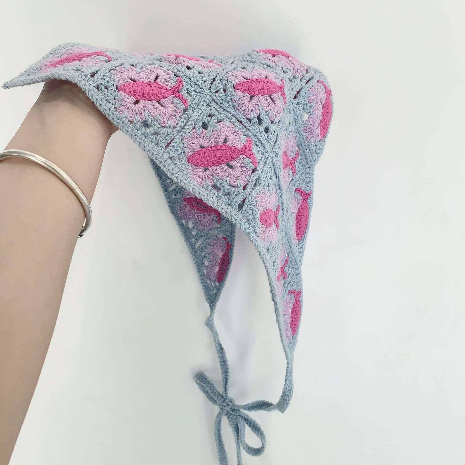 The color-blocking butterfly knitted drawstring triangle scarf is versatile for outings. It's a sweet and hot girl headscarf, hat and hair band for girls in spring and summer